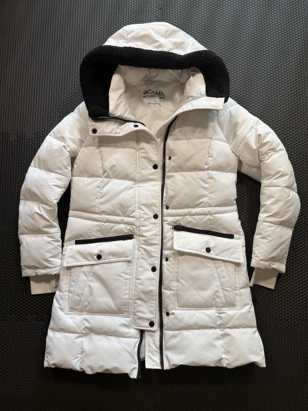 NWOT Michael Kors White Down Puffer Coat Womens Sz S Faux Fur Trim Gold Buttons
